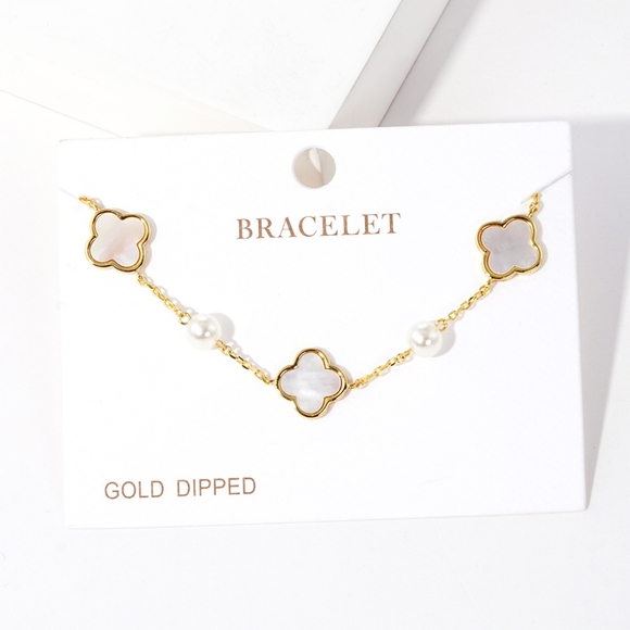 Gold Quatrefoil Pendant Bracelet Mother of Pearl Station Clover Chain Jewelry - Picture 1 of 4